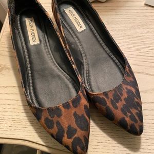 Steve Madden leopard print flats